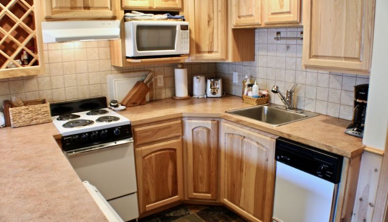Info - Crystal Chalets Condominiums at Crystal Mountain Ski Resort