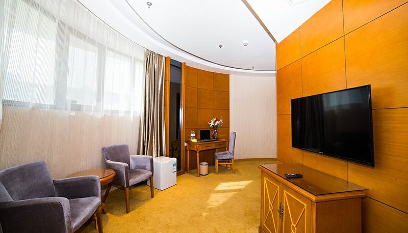 Zimmer - Vienna Classic Hotel(Shandong Yantai Jinshatan Taishan Road Hotel)