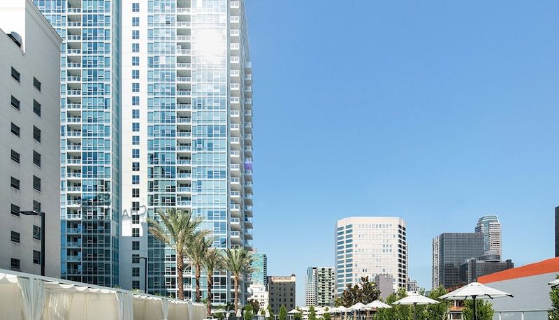 Piscina - Level Los Angeles - Downtown South Olive