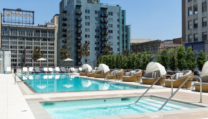 Piscina - Level Los Angeles - Downtown South Olive