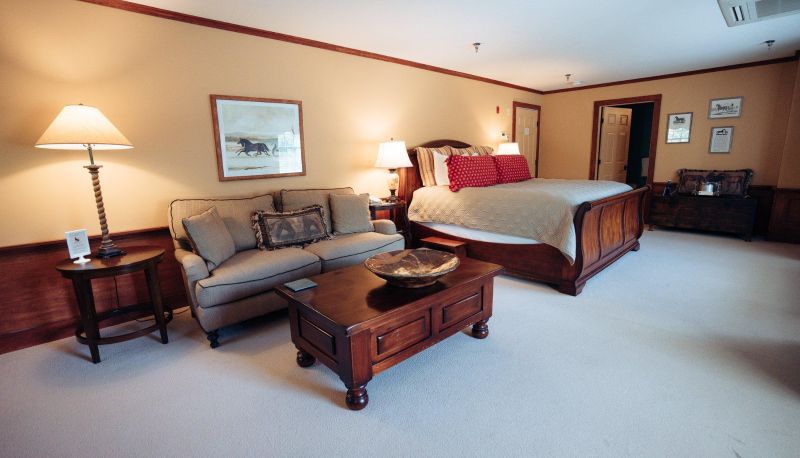 Chambre - The Reluctant Panther Inn