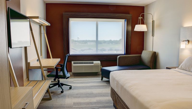 Zimmer - Holiday Inn Express & Suites SPENCER by IHG