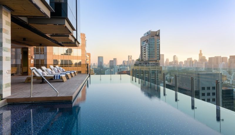 Piscina - Hotel Indigo BANGKOK WIRELESS ROAD by IHG