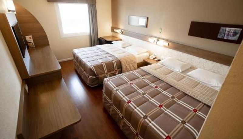 Dreibettzimmer - Hotel 10 Ponta Grossa