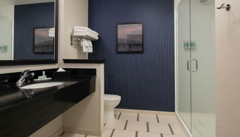 Camera - Fairfield Inn and Suites by Marriott Santa Cruz