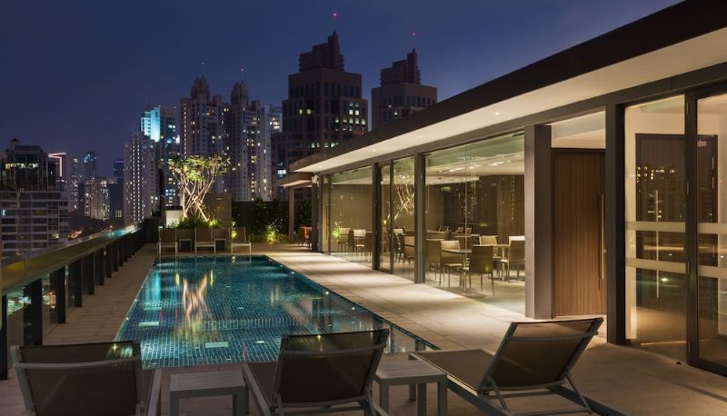 Havuz - Louis Kienne Serviced Residences