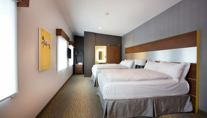 Camera - Hotel Z - Gaslamp Quarter San Diego