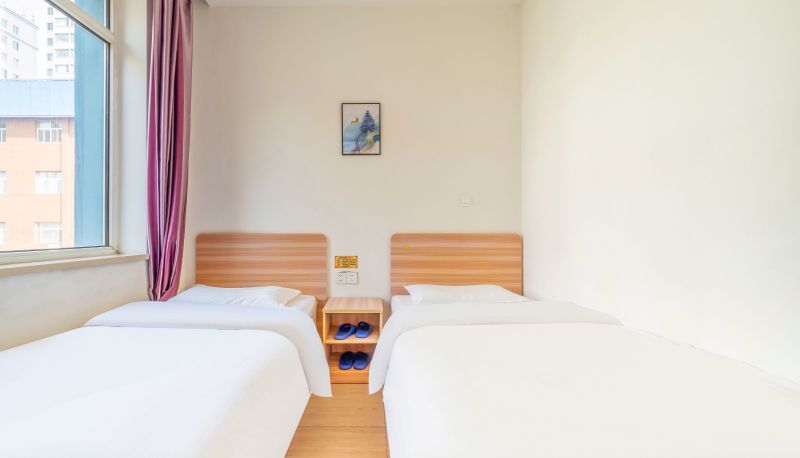 Camera - Guanxing Hotel (Yalu River Bridge Branch)