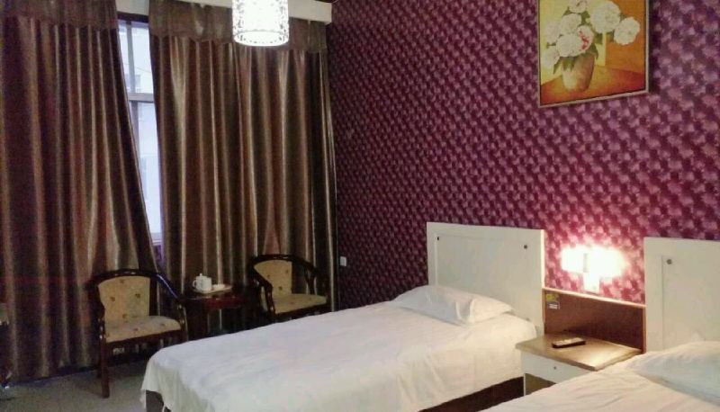 Room - White Snow Express Hotel