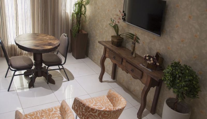 Lobby - Ellus Hotel
