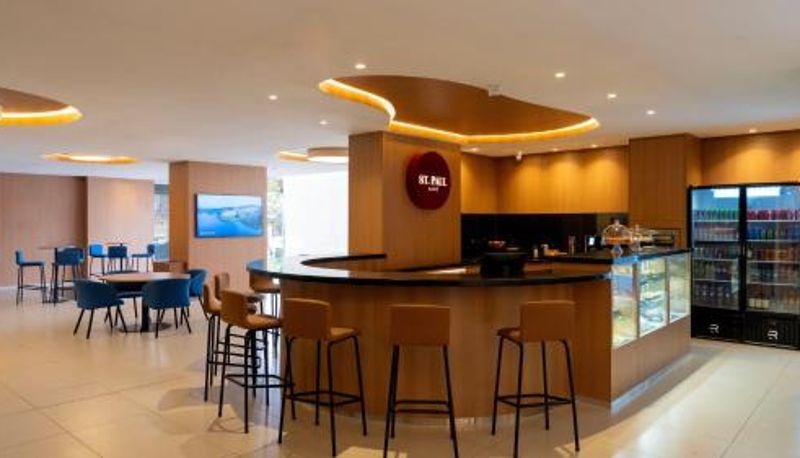 Restoran içinde kahvaltı salonu - St Paul Plaza Hotel
