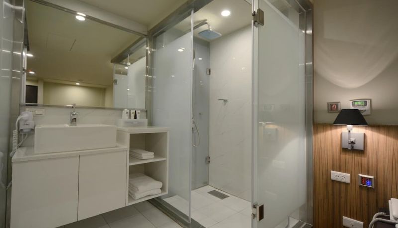 Bagno - Smile Inn - Taipei Main Station