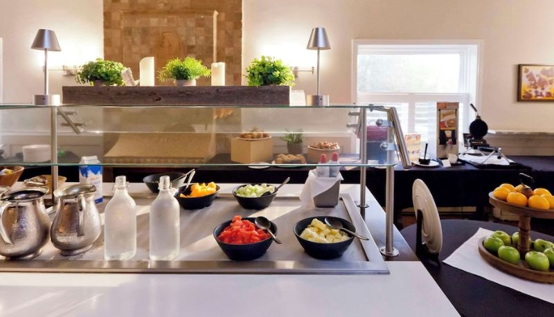 Restaurant - WorldHotels Crafted Elm Hurst Inn & Spa