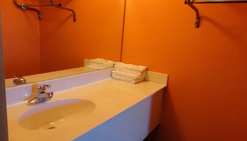Apartment - Royal Inn and Suites