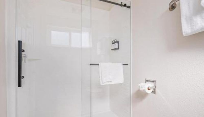 Banyo - Pacific Shores Inn - Morro Bay