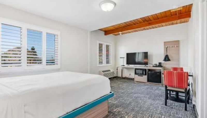 Oda - Pacific Shores Inn - Morro Bay