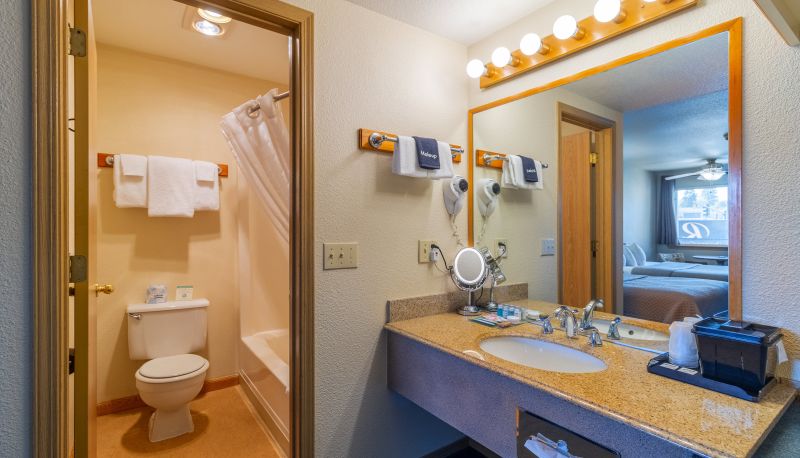 Camera - Resort City Inn Coeur d'Alene