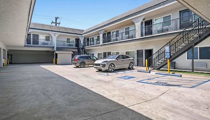 インフォメーションセンター - Hyland Inn Long Beach