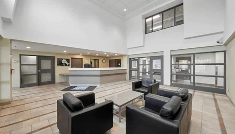 Información - Residence and Conference Centre – King City