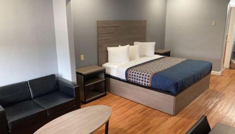 Info - Palace Inn - Baytown I-10