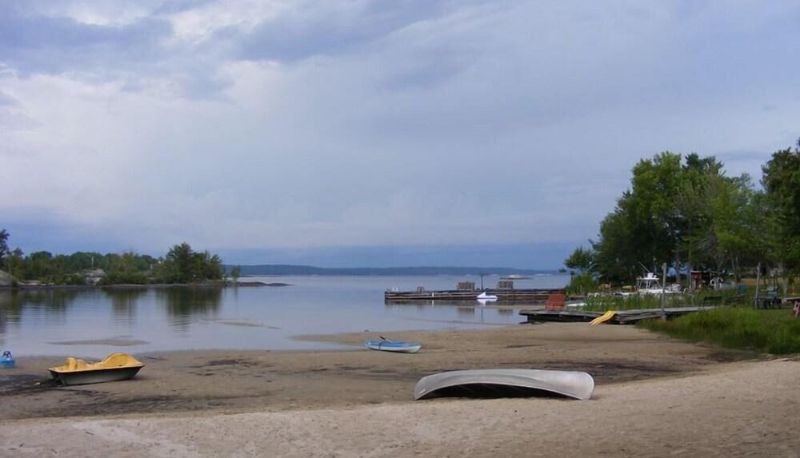 Spiaggia - Chalkley's Sandy Bay Cottage Resort