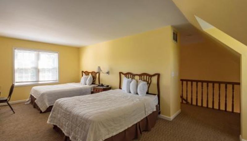 Suite - Century Suites Hotel
