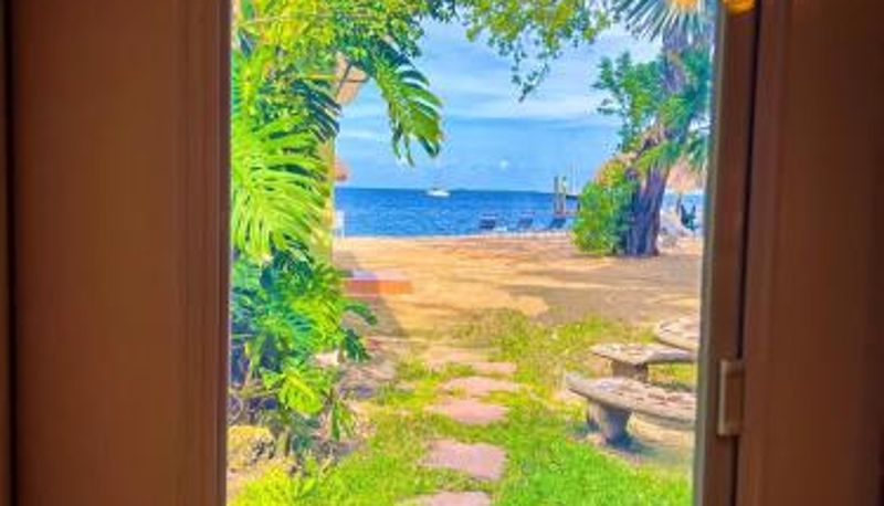Info - Sunset Cove Beach Resort