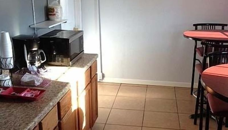 Info - Sportsman Inn and Suites