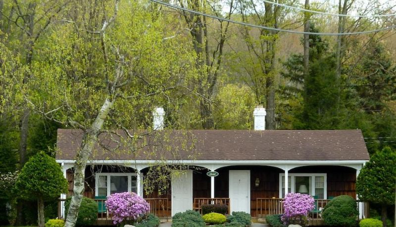 Extérieur de l'hôtel - Crescent Lodge and Country Inn