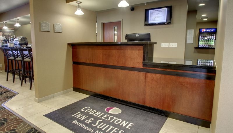 Rezeption - Cobblestone Inn & Suites - Bottineau
