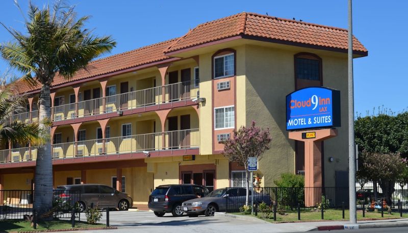 Bilgi - Cloud 9 Inn LAX