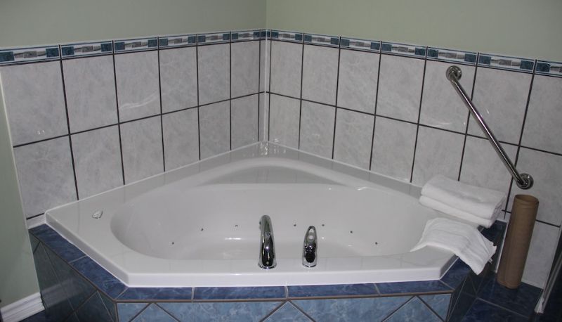 Süit - Perth Plaza Inn & Suites