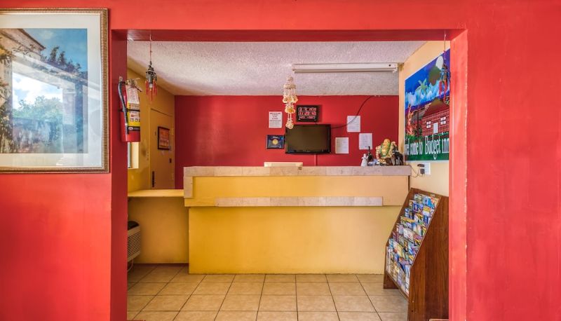 Reception - Budget Inn and Suites