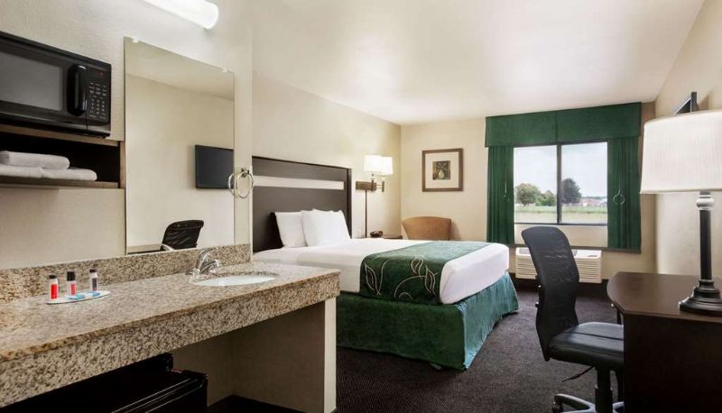 Camera - Travelodge by Wyndham Livonia