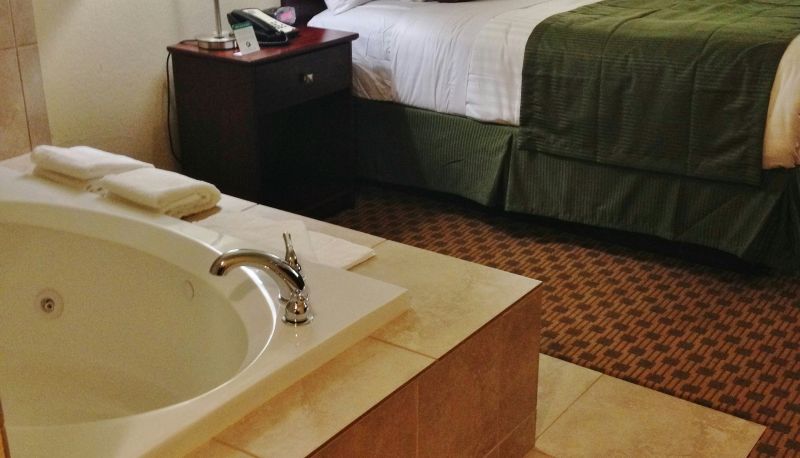 Suite - Cobblestone Hotel & Suites - Broken Bow