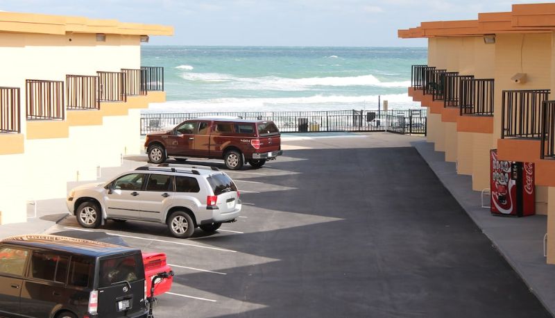 Bilgi - Grand Prix Motel on the Beach