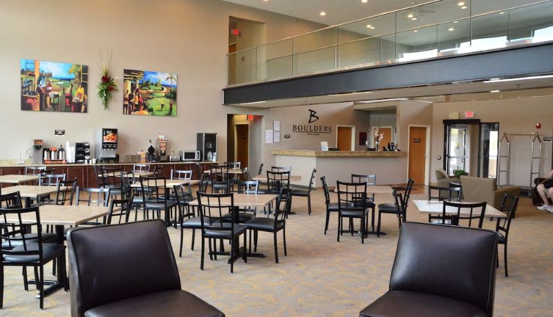 Restaurant - Qube Hotel