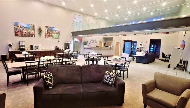 Lobby - Qube Hotel