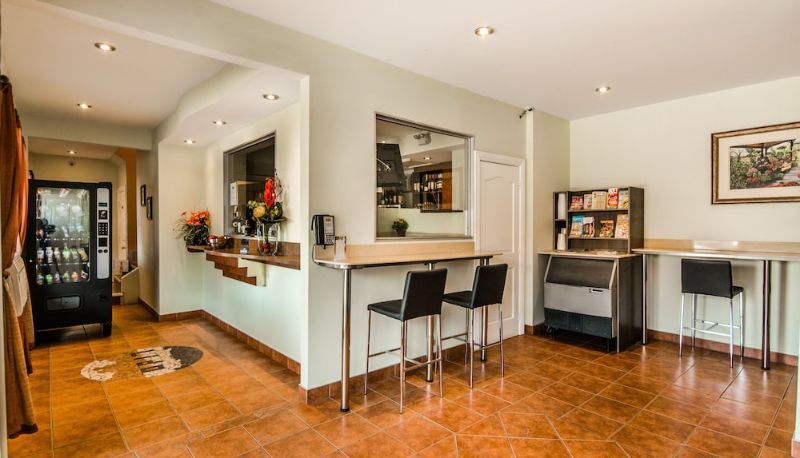 Info - Olux Hotel Motel & Suites