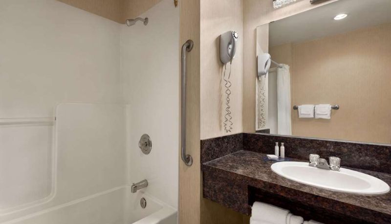 Habitación - Travelodge by Wyndham Brandon