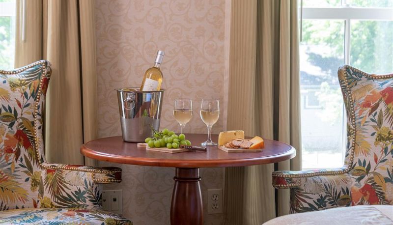 Hall - Bar Harbor Grand