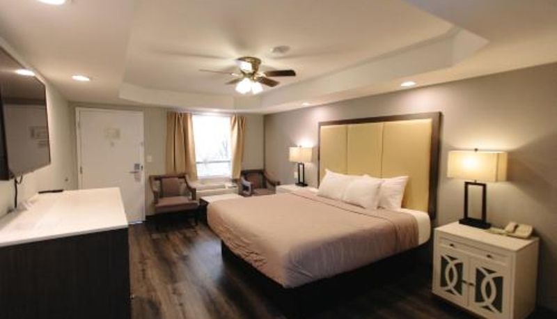 Oda - Riverbend Motel & Cabins