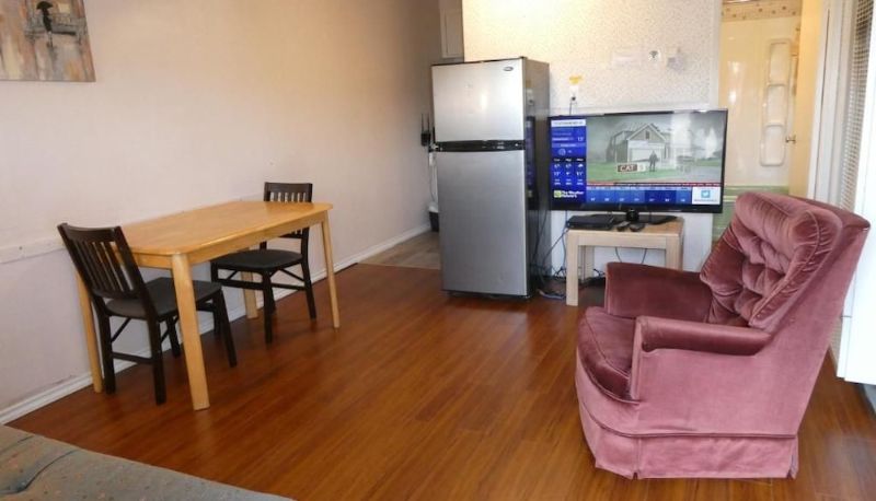 Apartment - Airport Inn Motel & RV Park