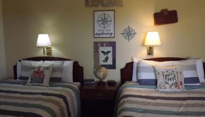 Zimmer - Crest Country Inn