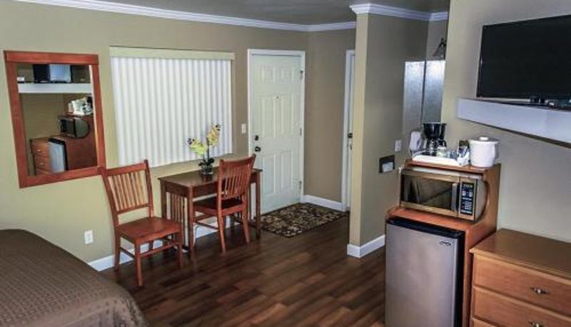 Bilgi - Maple Leaf Motel