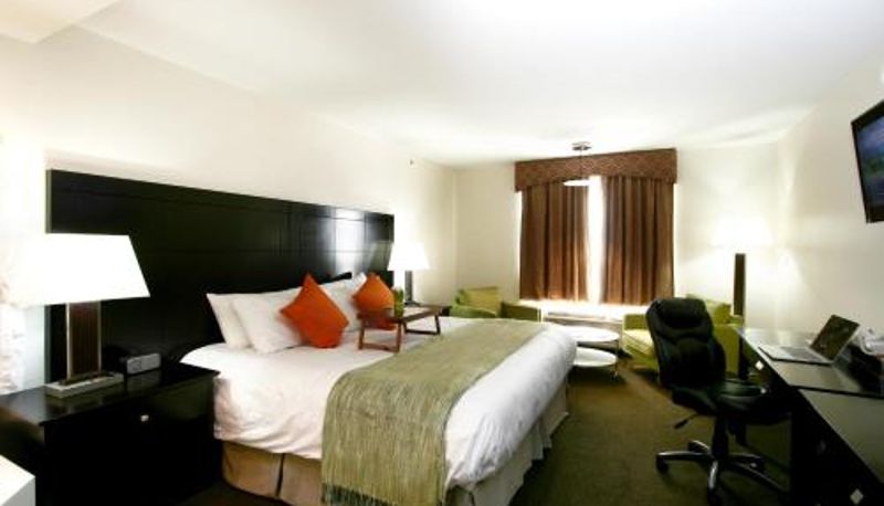 Habitación - Foxwood Inn & Suites Drayton Valley