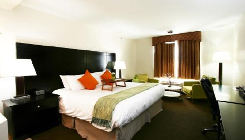 Habitación - Foxwood Inn & Suites Drayton Valley