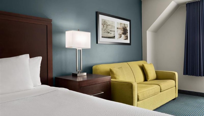 Zimmer - Days Inn by Wyndham Sarnia Harbourfront