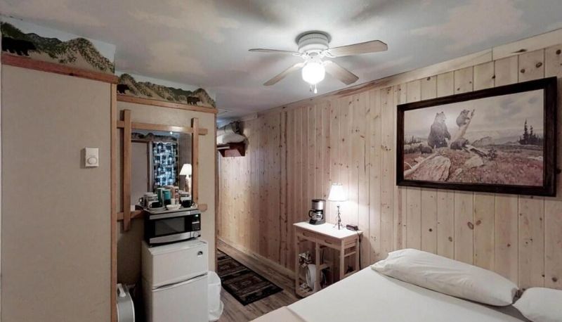 Apartment - Foothills Lodge and Cabins