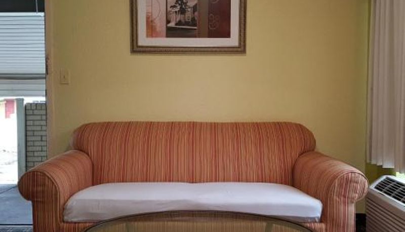 Info - American Inn Columbia